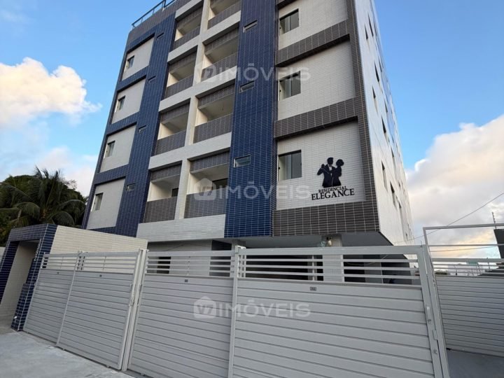 Apartamento nos Bancários em João Pessoa com 2 quartos, suíte e piscina